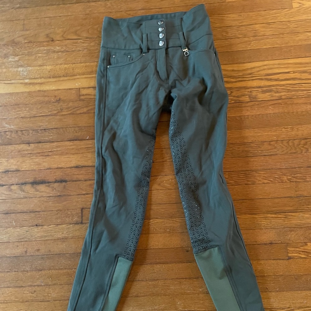 Equinavia full seat breeches size 22R green